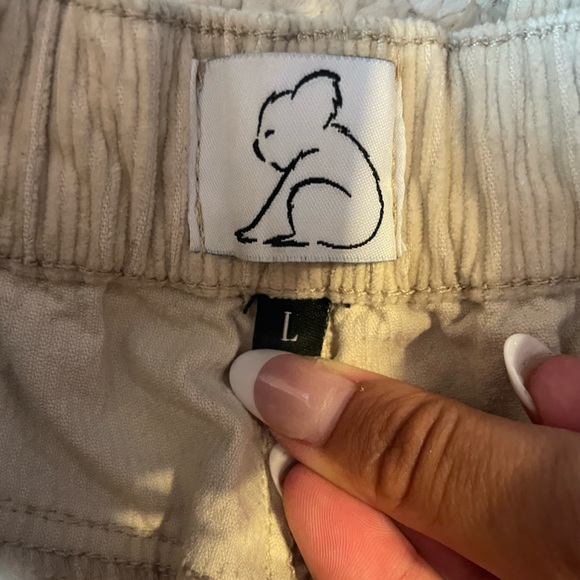 KUWALLATEE corduroy pants - Picture 2 of 3